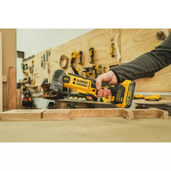 Aku oscilační multibruska Dewalt DCS359NT solo, TSTAK