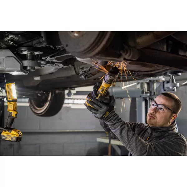Aku přímá řezačka Dewalt DCG430N