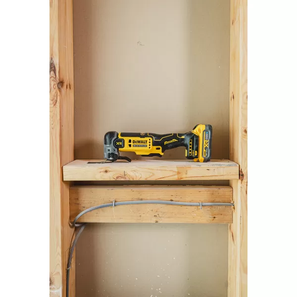 Aku oscilační multibruska Dewalt DCS359S2, 2x3,5Ah Powerstack, TSTAK