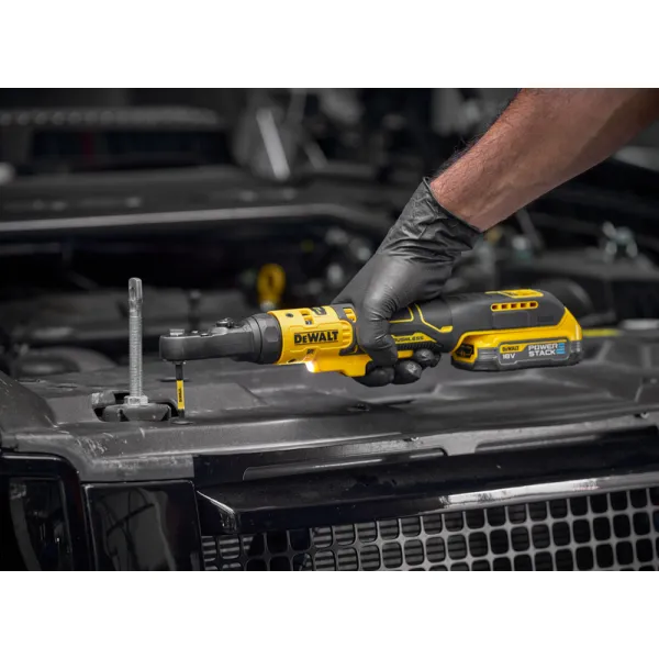 Aku ráčna DeWALT DCF520N 1/4" a 3/8" uzavřená hlava,18V