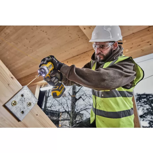 Aku rázový utahovák DeWalt DCF860E2T POWERSTACK, 18V, 2x1,7Ah, kufr